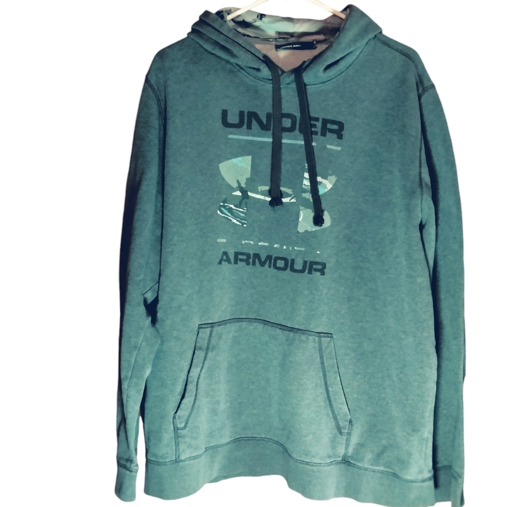 Under Armour Men's Gray Pull Over Hoodie Size XL Camo Casual Everyday